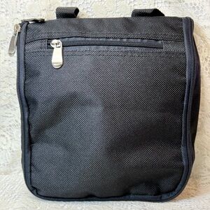 NWOT Bob Mackie Designer Hanging Toiletrie Travel Bag Make Up Bag